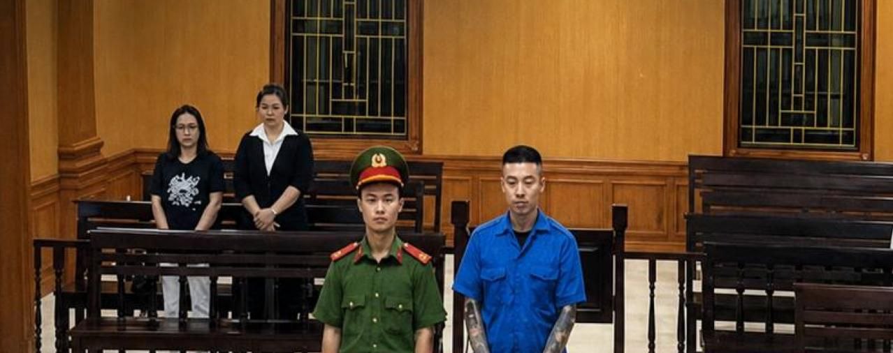 越南新闻 非法藏毒还带枪，中国男子在越南被判入狱