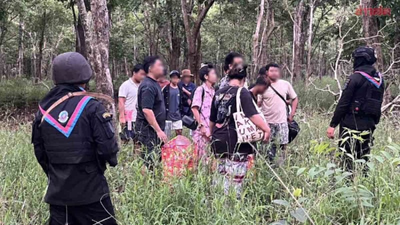 泰国新闻 波贝崩盘！逮捕16名泰国人、掸邦人和越南人偷渡回泰国，牵出UFABET168赌博网站据点